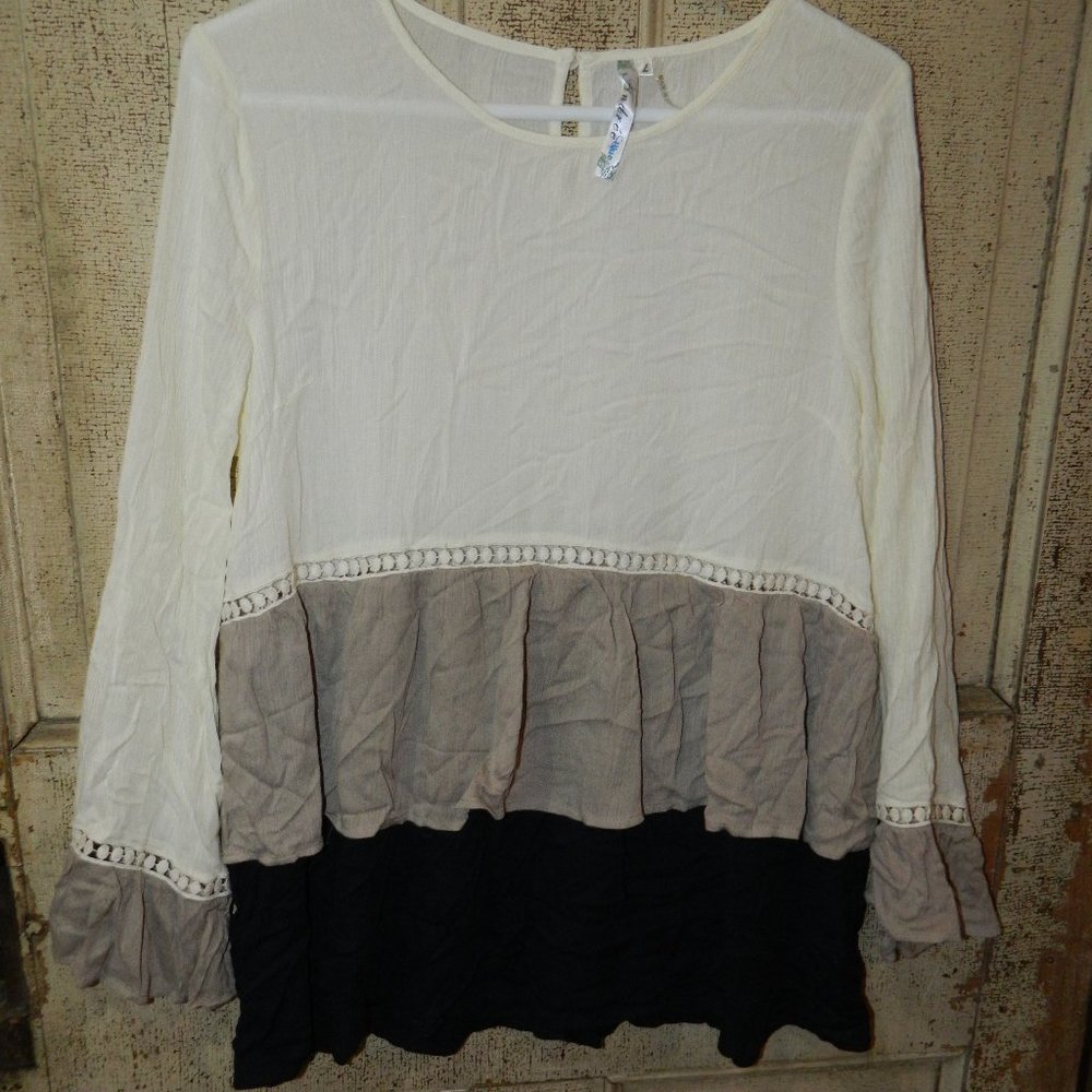 Andree Blue Layered Ruffle Boho Top Size L (DD-20)